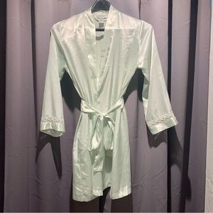 Morgan Taylor Intimates Satin Robe